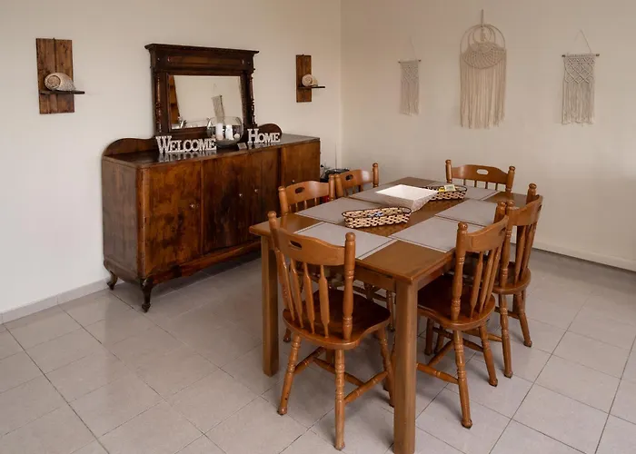 Villa Anestaki By The Sea